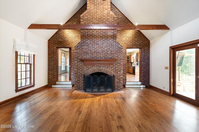 7626 Deer Meadow Dr, Louisville, KY 40241