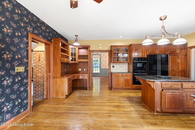 7626 Deer Meadow Dr, Louisville, KY 40241