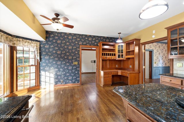 7626 Deer Meadow Dr, Louisville, KY 40241