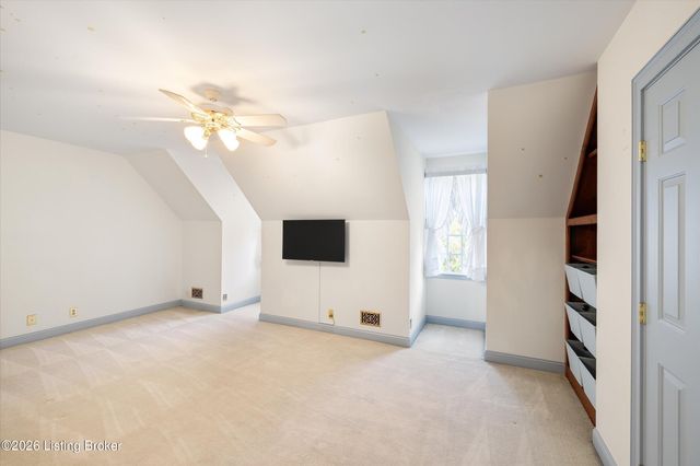 7626 Deer Meadow Dr, Louisville, KY 40241