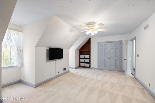 7626 Deer Meadow Dr, Louisville, KY 40241