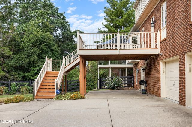 7626 Deer Meadow Dr, Louisville, KY 40241