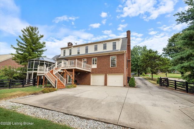 7626 Deer Meadow Dr, Louisville, KY 40241