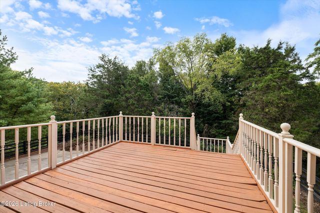 7626 Deer Meadow Dr, Louisville, KY 40241