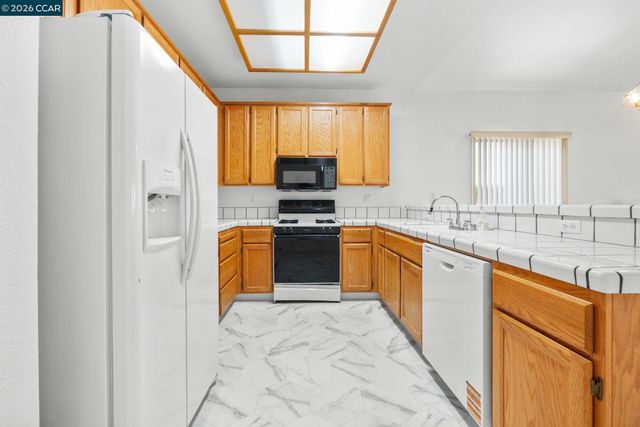 1402 Legend Circle, Vallejo, CA 94591