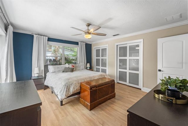 1502 W MEADOWBROOK AVENUE, Tampa, FL 33612