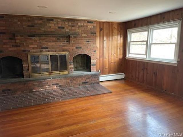 747 Bloomingburg Road, Bloomingburg, NY 12721