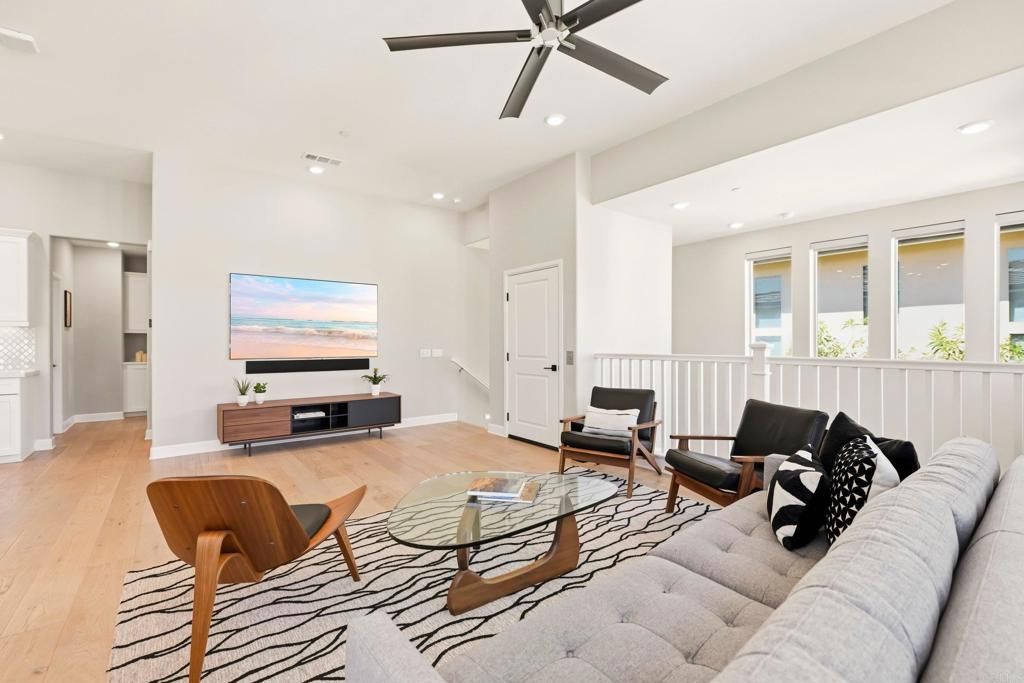 16750 Coyote Bush Drive 11, San Diego, CA 92127 — photo 5
