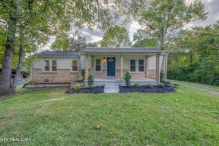 8009 Roy Lowe Lane, Knoxville, TN 37920