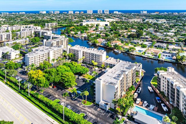 18 Royal Palm Way Way 109, Boca Raton, FL 33432