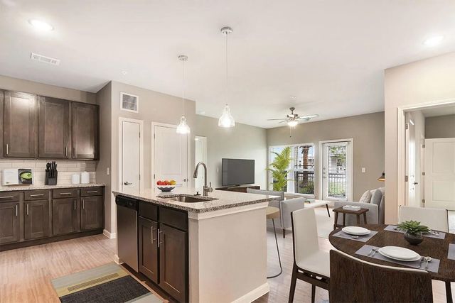 3301 Gulf Freeway 03207, Houston, TX 77568