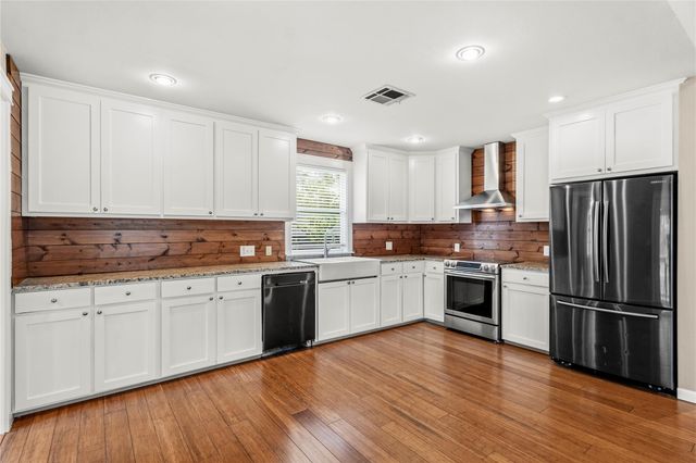 18000 Lafayette Park RD, Jonestown, TX 78645