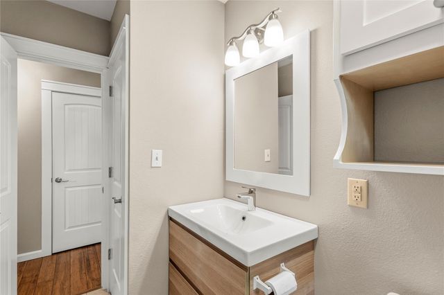 18000 Lafayette Park RD, Jonestown, TX 78645