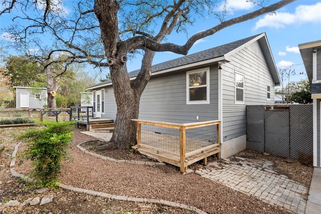 18000 Lafayette Park RD, Jonestown, TX 78645