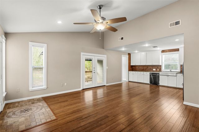 18000 Lafayette Park RD, Jonestown, TX 78645