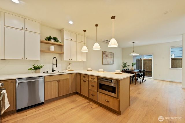 2723 NE 87th Street, Seattle, WA 98115