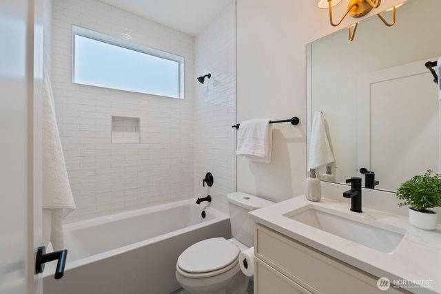 2723 NE 87th Street, Seattle, WA 98115