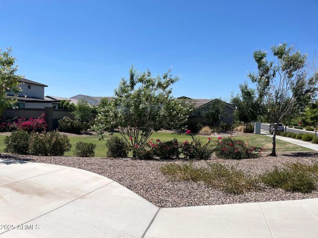 22638 E SADDLE Way, Queen Creek, AZ 85142