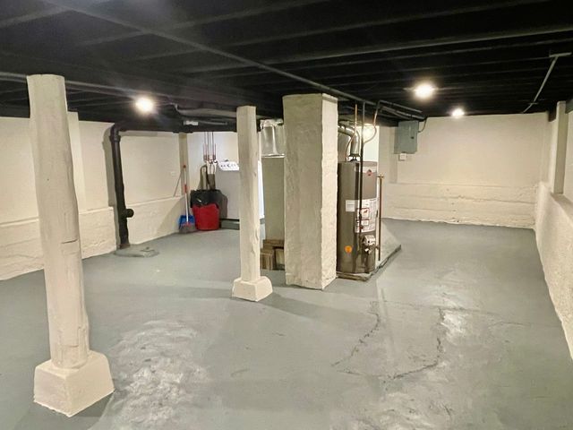 8538 S Buffalo Avenue, Chicago, IL 60617