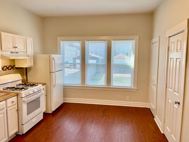 8538 S Buffalo Avenue, Chicago, IL 60617