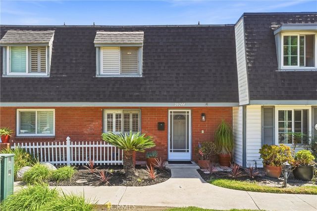 20244 Magnolia Street, Huntington Beach, CA 92646