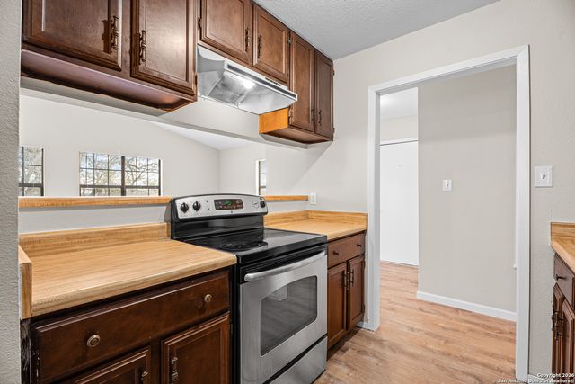 9557 Green Valley, Marion, TX 78124