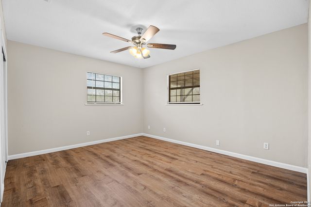 9557 Green Valley, Marion, TX 78124