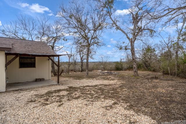 9557 Green Valley, Marion, TX 78124