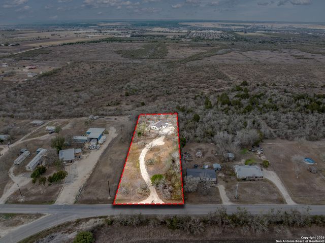 9557 Green Valley, Marion, TX 78124