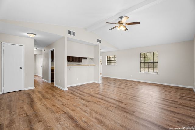 9557 Green Valley, Marion, TX 78124