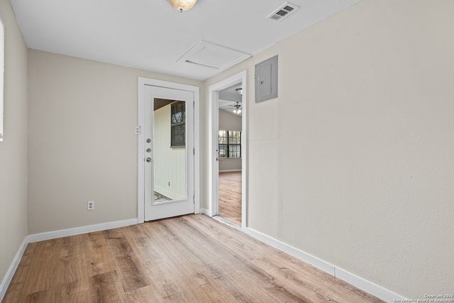 9557 Green Valley, Marion, TX 78124