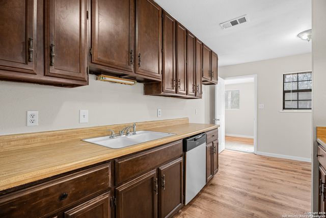 9557 Green Valley, Marion, TX 78124