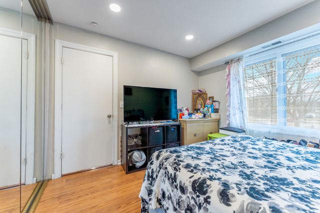 1132 E Randville Drive 2H, Palatine, IL 60074