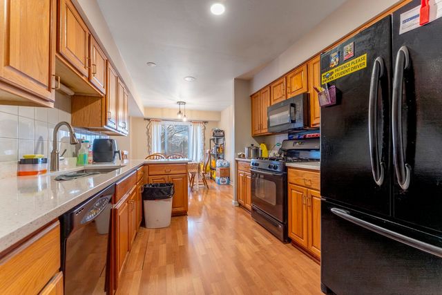 1132 E Randville Drive 2H, Palatine, IL 60074