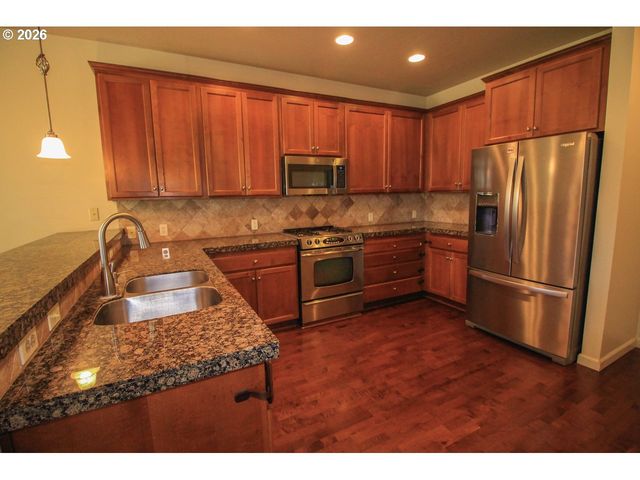 6398 Se GETTMAN Ter, Hillsboro, OR 97123