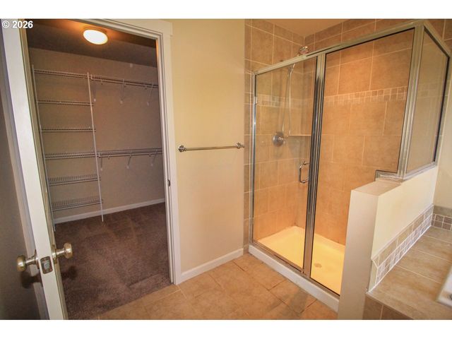 6398 Se GETTMAN Ter, Hillsboro, OR 97123