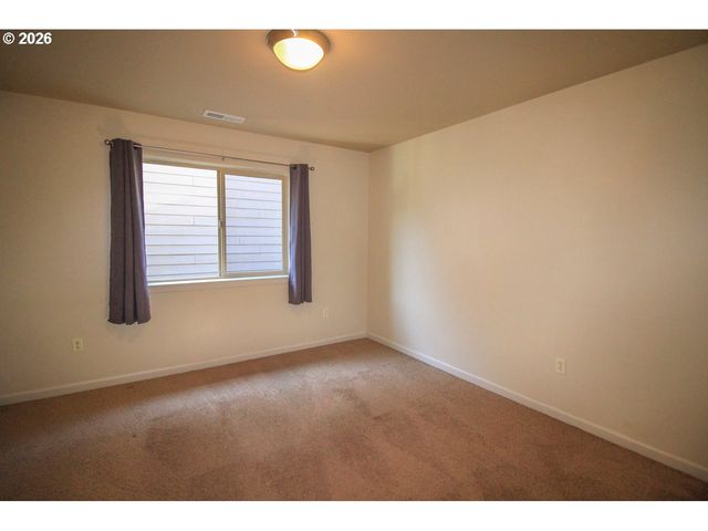 6398 Se GETTMAN Ter, Hillsboro, OR 97123