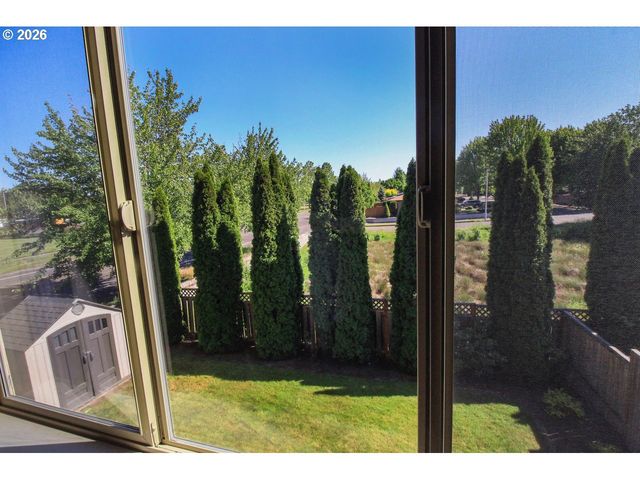 6398 Se GETTMAN Ter, Hillsboro, OR 97123