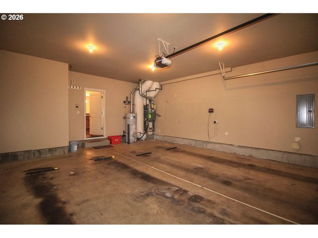 6398 Se GETTMAN Ter, Hillsboro, OR 97123