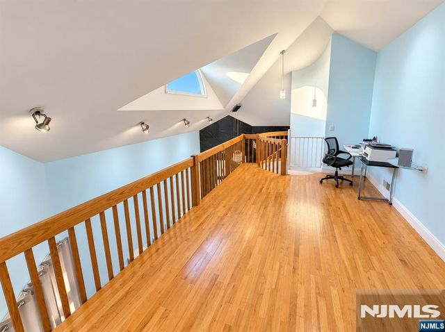 710 Totowa Road, Totowa, NJ 07512