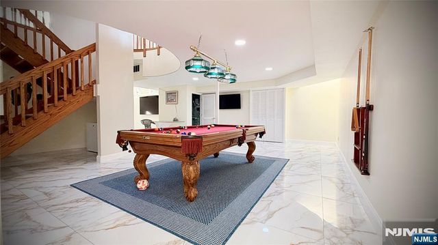 710 Totowa Road, Totowa, NJ 07512