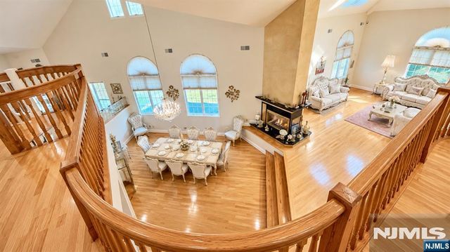710 Totowa Road, Totowa, NJ 07512
