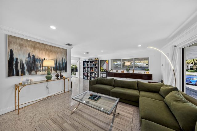 2701 NE 10th Terrace, Wilton Manors, FL 33334