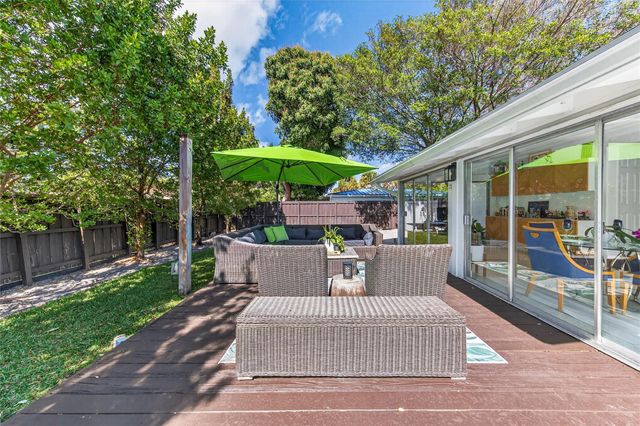 2701 NE 10th Terrace, Wilton Manors, FL 33334