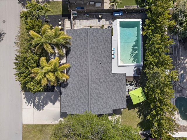 2701 NE 10th Terrace, Wilton Manors, FL 33334