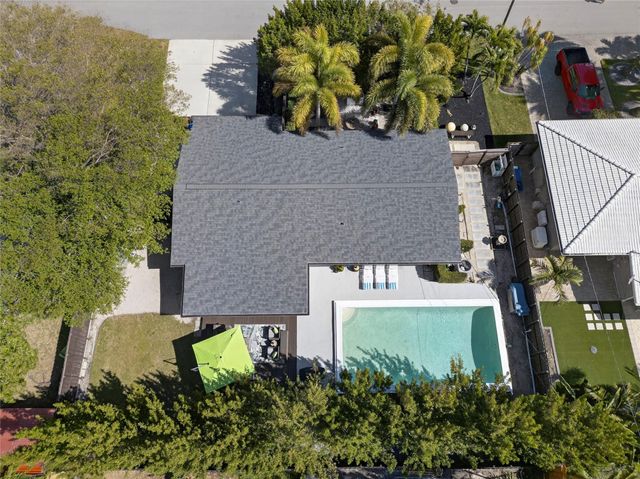 2701 NE 10th Terrace, Wilton Manors, FL 33334