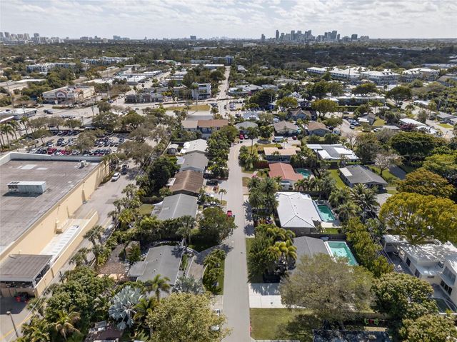 2701 NE 10th Terrace, Wilton Manors, FL 33334