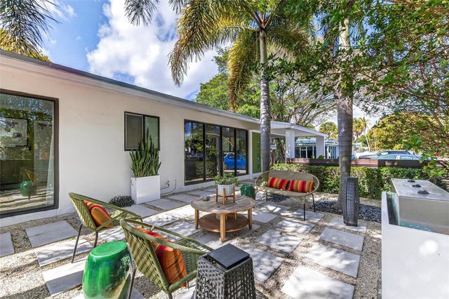 2701 NE 10th Terrace, Wilton Manors, FL 33334