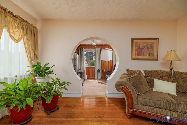 1300 Sussex Dr, Emporia, VA 23847