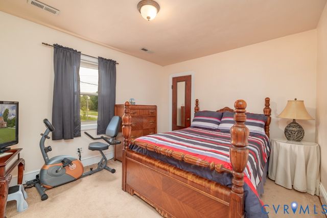 1300 Sussex Dr, Emporia, VA 23847